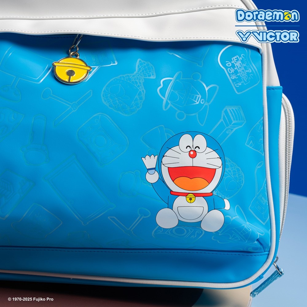 Victor x Doraemon BR5635DRM AF Rectangular bag (White/Hawaiian Blue)